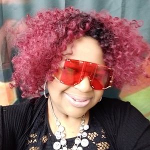 Meet your Posher, Maria